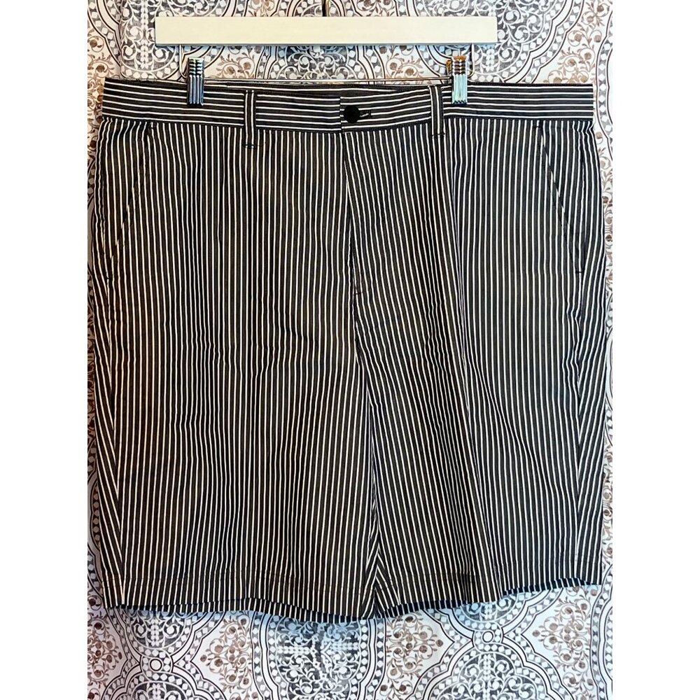 Izod Blue Gray Striped Mens Golf Shorts Size 40 Cotton Blend